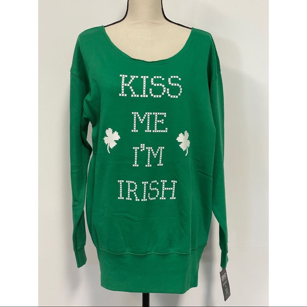 NWT Dentz Denim Design Novelty Sweatshirt "Kiss Me I'm Irish" Green Size M